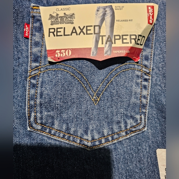 Vintage Levi's 550 Straight Relaxed fit NWT 16 Short 34 Waist 29 Inseam - Picture 5 of 5